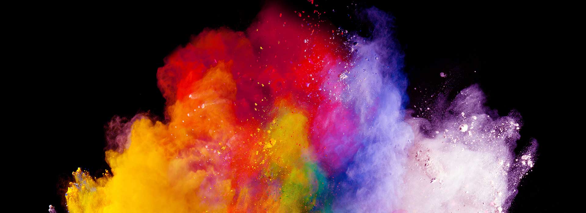 Explosionswolke farbigen Staubes